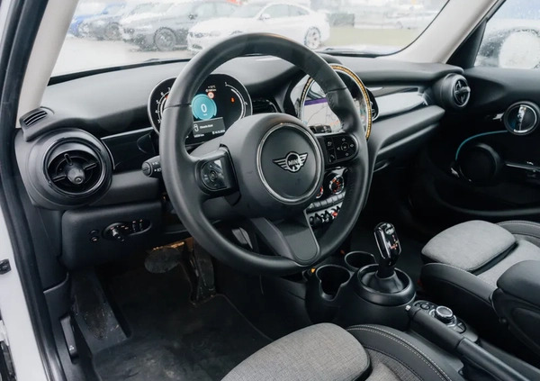MINI Cooper cena 115900 przebieg: 10811, rok produkcji 2023 z Brzeziny małe 29